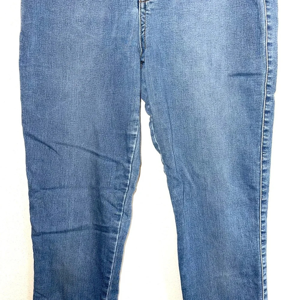 Fashion Nova Light Wash Ultra High Rise Super Skinny Jeans 9 Juniors - Picture 4 of 14